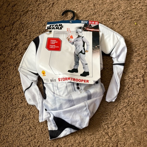 Star Wars Stormtrooper Kids Costume NEW Small 4-6 White Black Disney Halloween - Picture 2 of 5